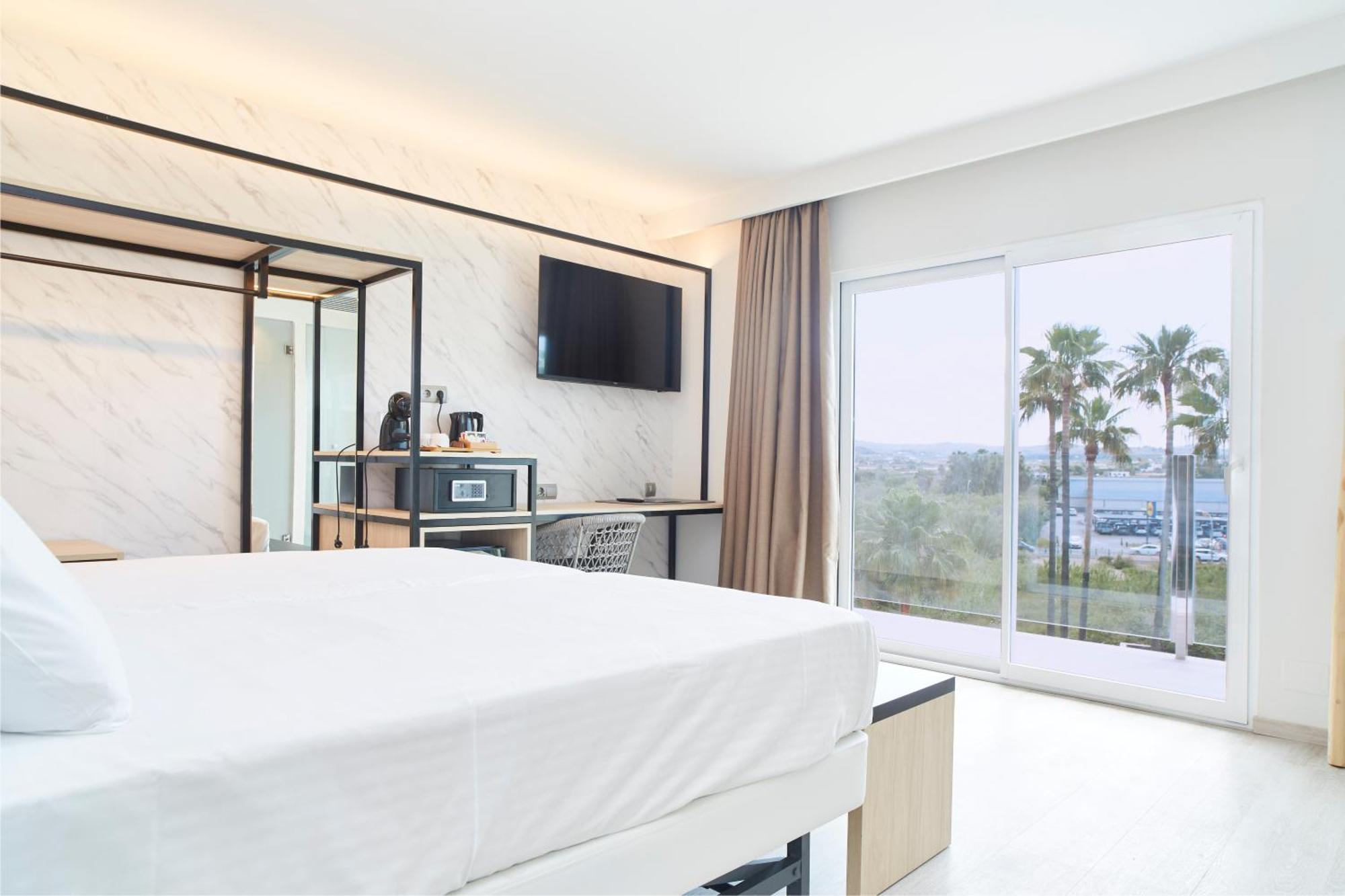 Invisa Hotel Es Pla - Adults Only San Antonio  Bagian luar foto