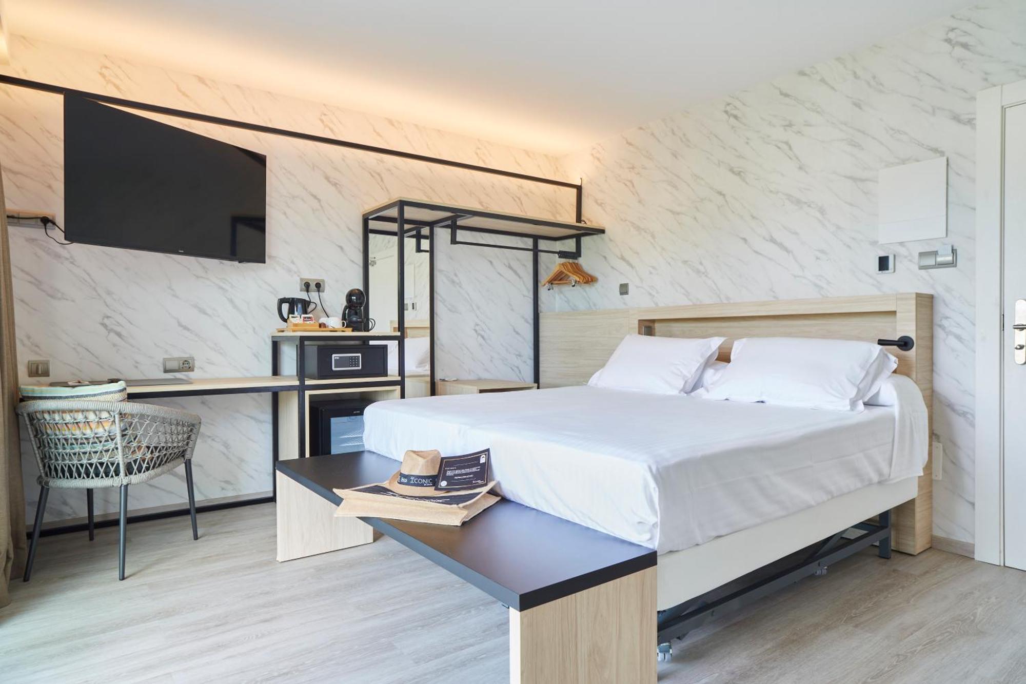 Invisa Hotel Es Pla - Adults Only San Antonio  Bagian luar foto